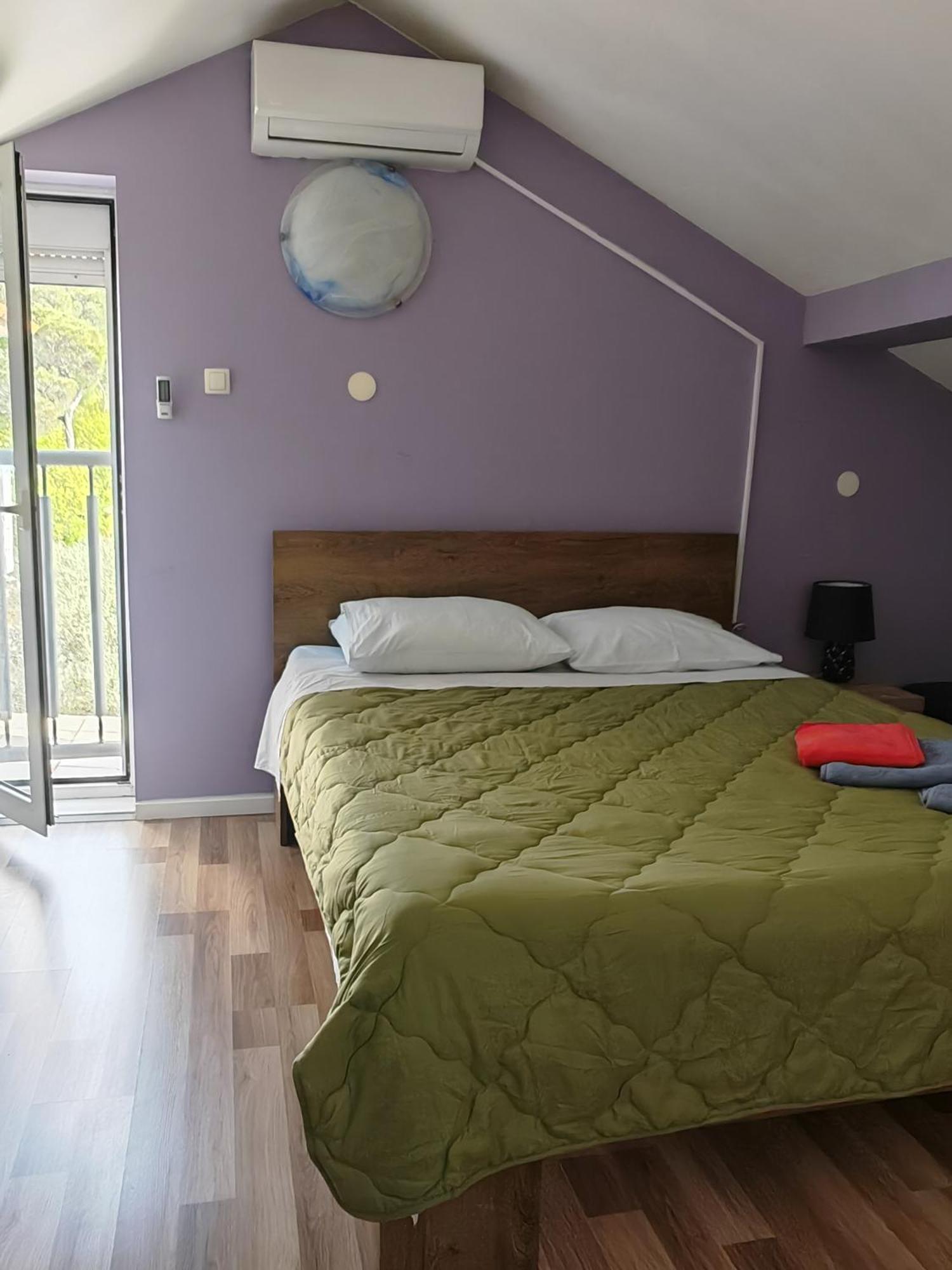 שיבניק Holiday House "Villa Flora" מראה חיצוני תמונה