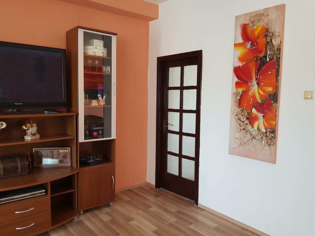 שיבניק Holiday House "Villa Flora" מראה חיצוני תמונה